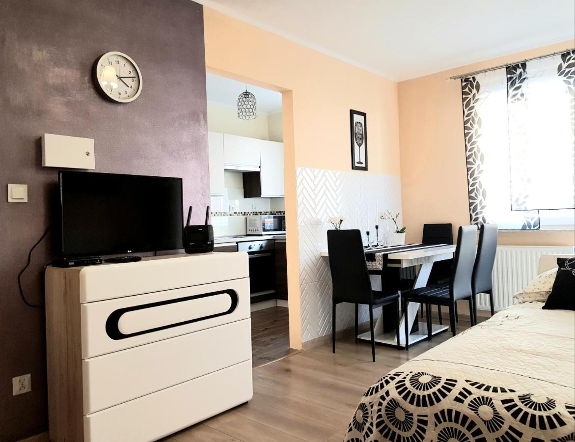Apartment Glamour Downtown Balcony Красков Екстериор снимка