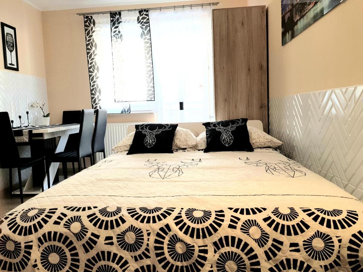 Apartment Glamour Downtown Balcony Красков Екстериор снимка