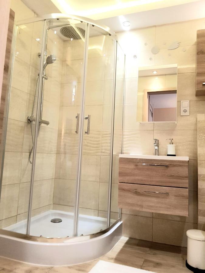 Apartment Glamour Downtown Balcony Красков Екстериор снимка