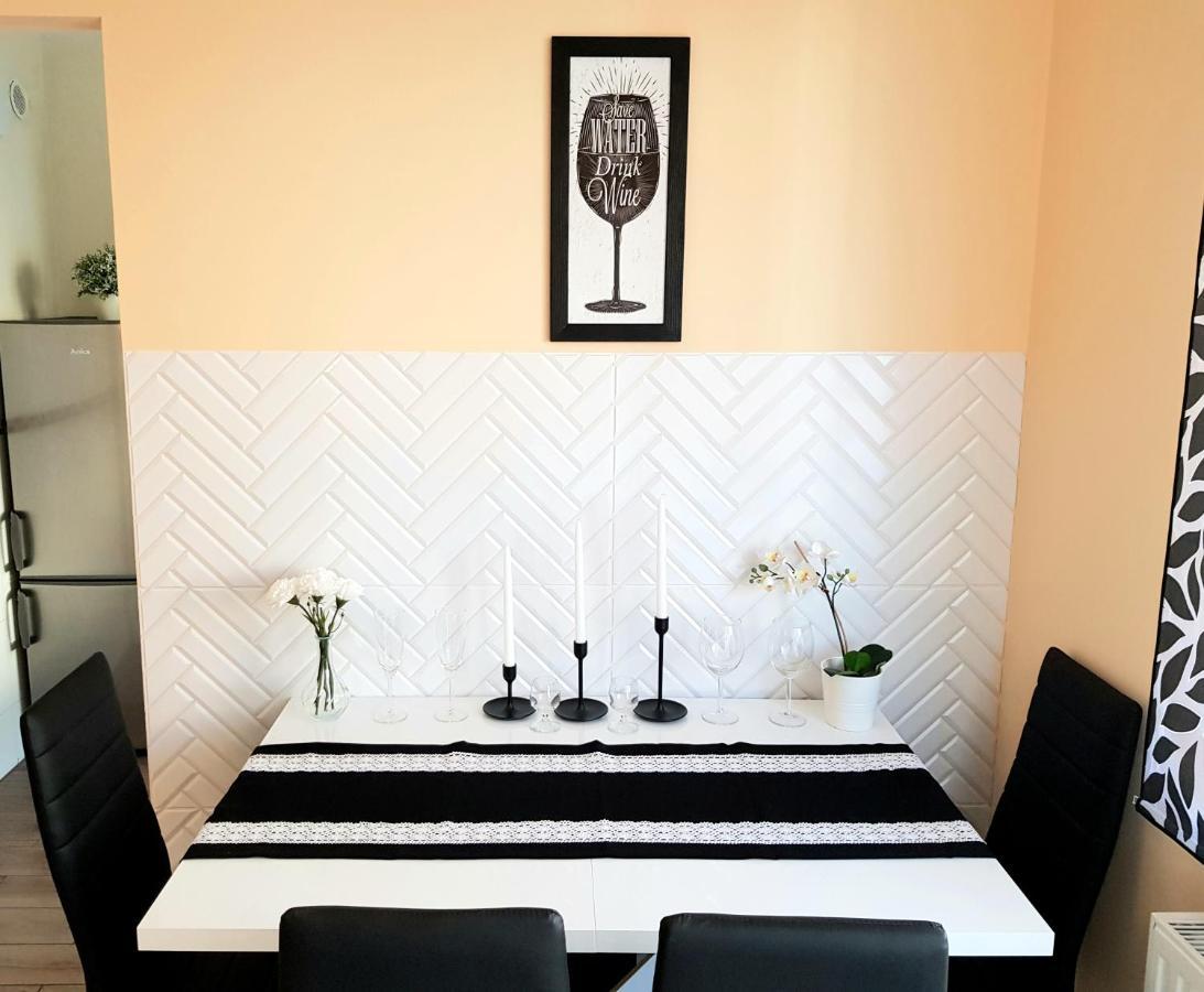 Apartment Glamour Downtown Balcony Красков Екстериор снимка